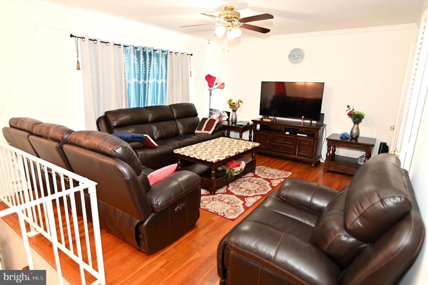2219 MADISON CT, WOODBRIDGE, Virginia 22191, 6 Bedrooms Bedrooms, ,3 BathroomsBathrooms,Residential,For sale,2219 MADISON CT,VAPW2101816 MLS # VAPW2101816