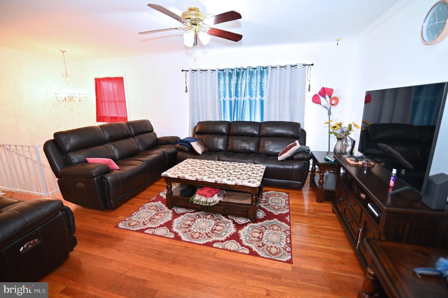2219 MADISON CT, WOODBRIDGE, Virginia 22191, 6 Bedrooms Bedrooms, ,3 BathroomsBathrooms,Residential,For sale,2219 MADISON CT,VAPW2101816 MLS # VAPW2101816