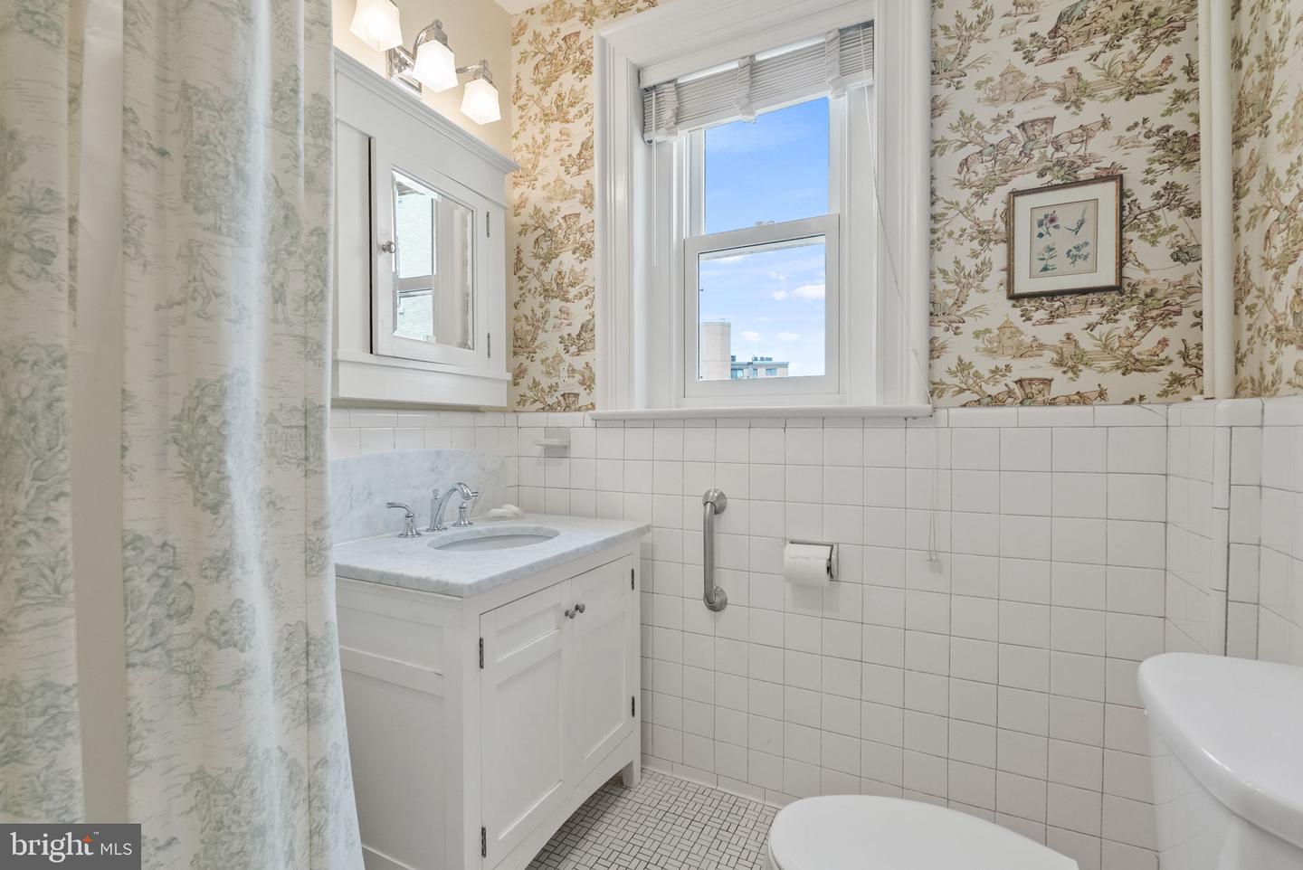 2022 COLUMBIA RD NW #502, WASHINGTON, District Of Columbia 20009, 3 Bedrooms Bedrooms, ,2 BathroomsBathrooms,Residential,For sale,2022 COLUMBIA RD NW #502,DCDC2215798 MLS # DCDC2215798