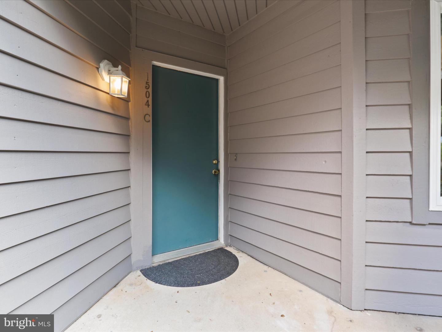 1504-C SUMMERCHASE CT #1504-C, RESTON, Virginia 20194, 2 Bedrooms Bedrooms, ,2 BathroomsBathrooms,Residential,For sale,1504-C SUMMERCHASE CT #1504-C,VAFX2262108 MLS # VAFX2262108