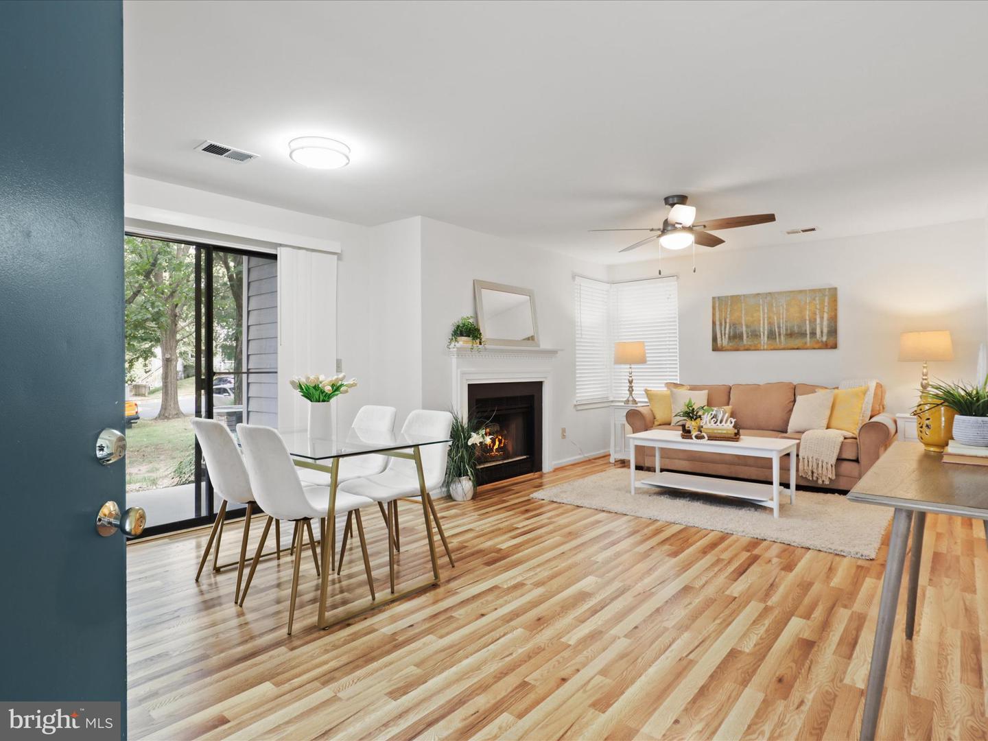 1504-C SUMMERCHASE CT #1504-C, RESTON, Virginia 20194, 2 Bedrooms Bedrooms, ,2 BathroomsBathrooms,Residential,For sale,1504-C SUMMERCHASE CT #1504-C,VAFX2262108 MLS # VAFX2262108