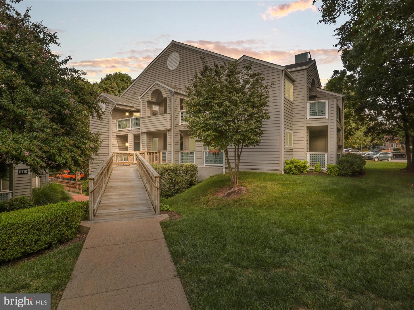 1504-C SUMMERCHASE CT #1504-C, RESTON, Virginia 20194, 2 Bedrooms Bedrooms, ,2 BathroomsBathrooms,Residential,For sale,1504-C SUMMERCHASE CT #1504-C,VAFX2262108 MLS # VAFX2262108