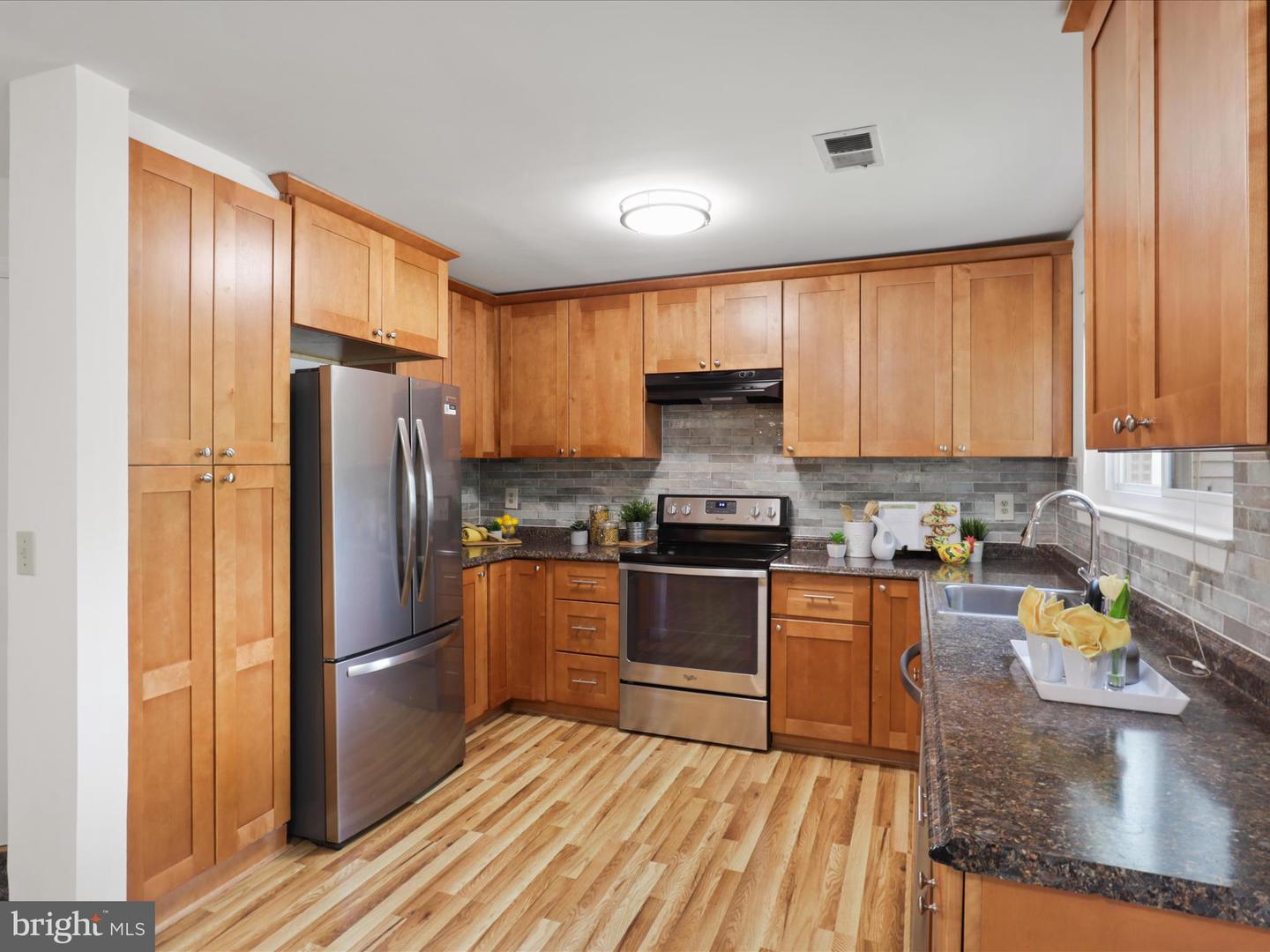 1504-C SUMMERCHASE CT #1504-C, RESTON, Virginia 20194, 2 Bedrooms Bedrooms, ,2 BathroomsBathrooms,Residential,For sale,1504-C SUMMERCHASE CT #1504-C,VAFX2262108 MLS # VAFX2262108