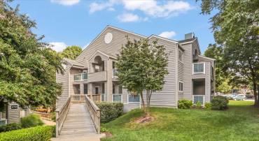 1504-C SUMMERCHASE CT #1504-C, RESTON, Virginia 20194, 2 Bedrooms Bedrooms, ,2 BathroomsBathrooms,Residential,For sale,1504-C SUMMERCHASE CT #1504-C,VAFX2262108 MLS # VAFX2262108