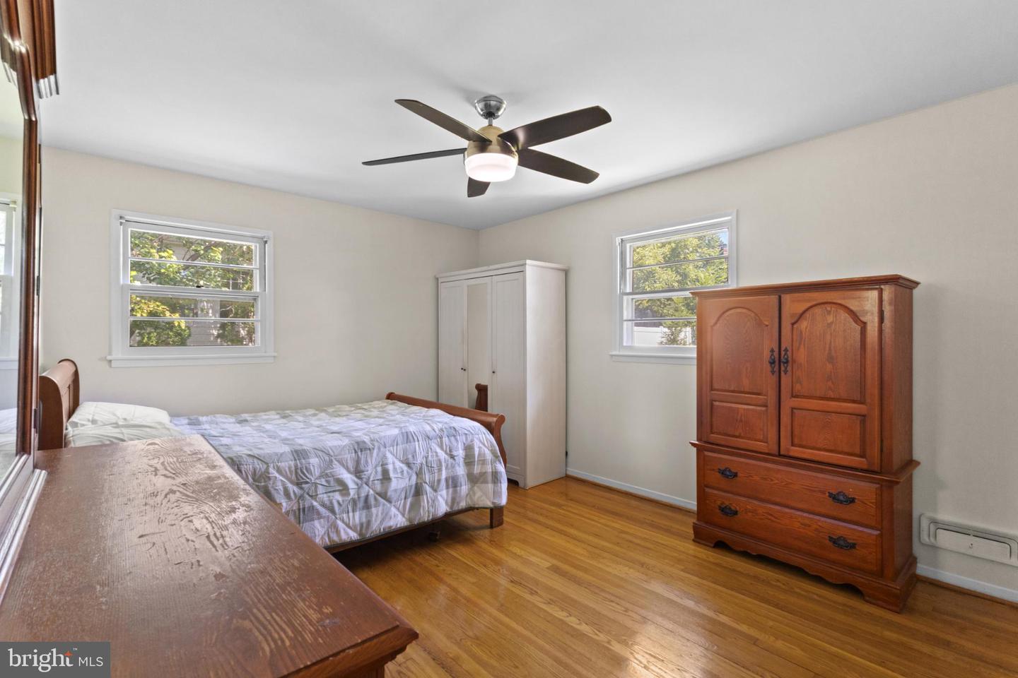 1811 WESTMORELAND ST, MCLEAN, Virginia 22101, 4 Bedrooms Bedrooms, 7 Rooms Rooms,3 BathroomsBathrooms,Residential,For sale,1811 WESTMORELAND ST,VAFX2262112 MLS # VAFX2262112