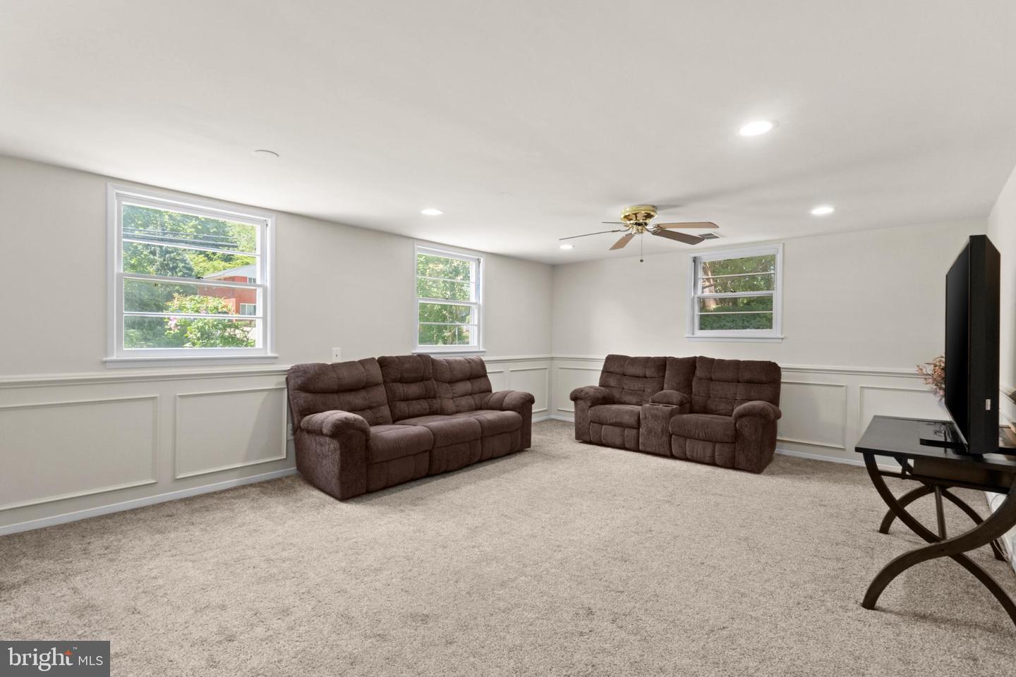 1811 WESTMORELAND ST, MCLEAN, Virginia 22101, 4 Bedrooms Bedrooms, 7 Rooms Rooms,3 BathroomsBathrooms,Residential,For sale,1811 WESTMORELAND ST,VAFX2262112 MLS # VAFX2262112