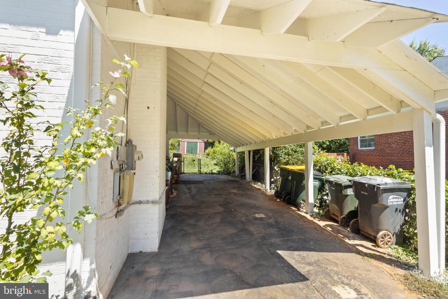 1811 WESTMORELAND ST, MCLEAN, Virginia 22101, 4 Bedrooms Bedrooms, 7 Rooms Rooms,3 BathroomsBathrooms,Residential,For sale,1811 WESTMORELAND ST,VAFX2262112 MLS # VAFX2262112