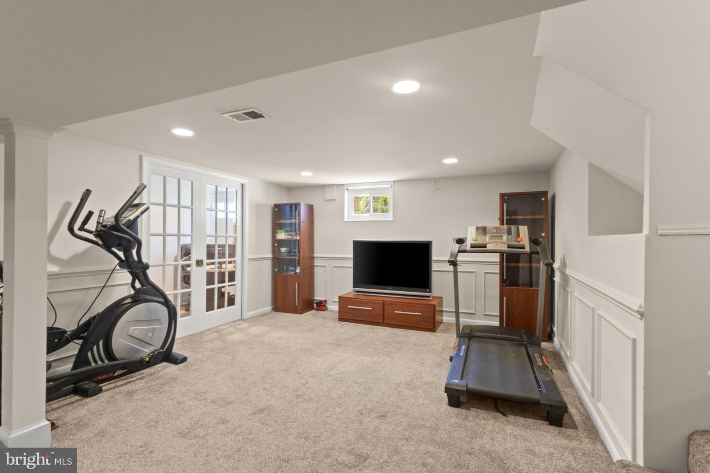 1811 WESTMORELAND ST, MCLEAN, Virginia 22101, 4 Bedrooms Bedrooms, 7 Rooms Rooms,3 BathroomsBathrooms,Residential,For sale,1811 WESTMORELAND ST,VAFX2262112 MLS # VAFX2262112