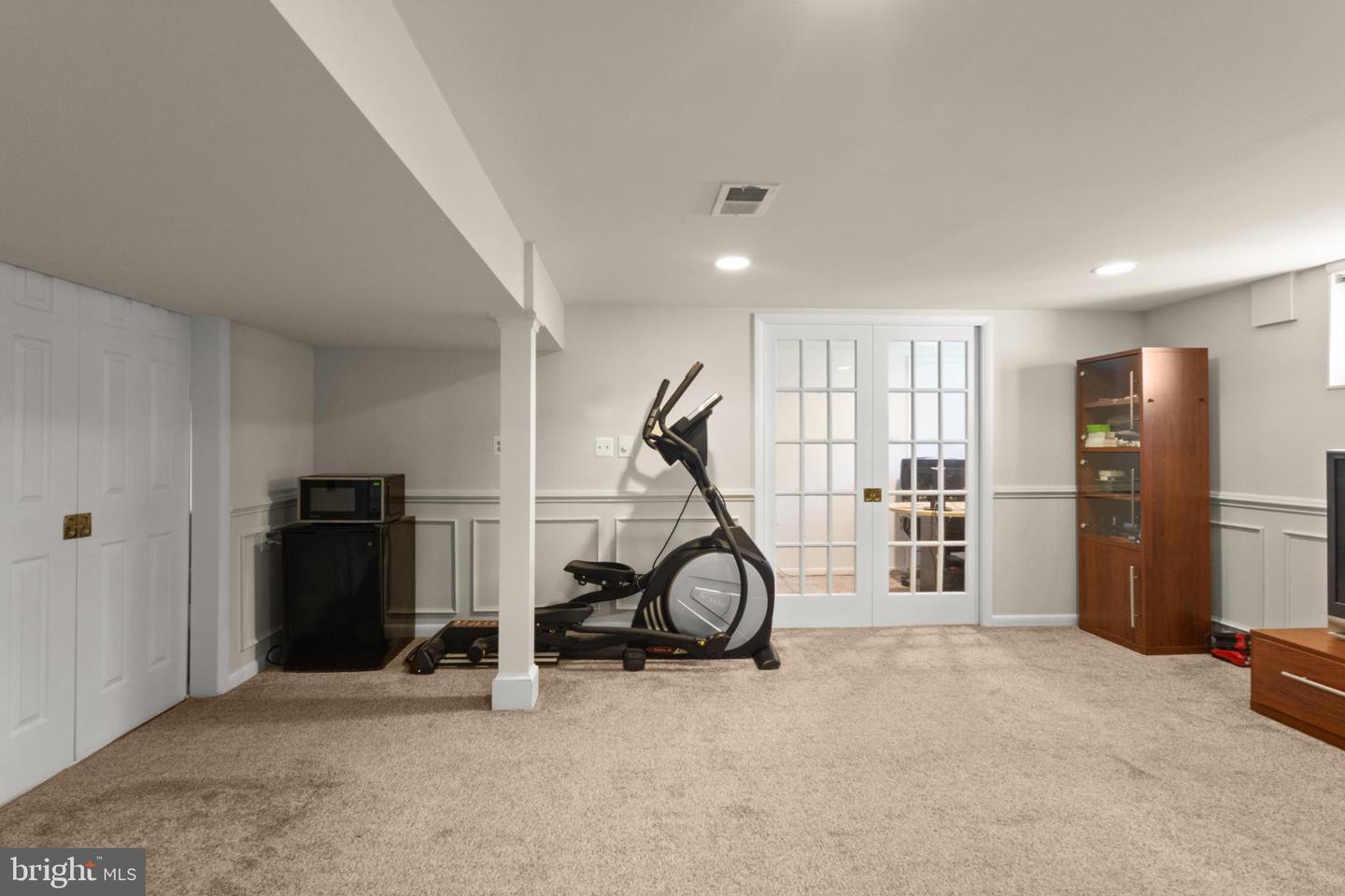 1811 WESTMORELAND ST, MCLEAN, Virginia 22101, 4 Bedrooms Bedrooms, 7 Rooms Rooms,3 BathroomsBathrooms,Residential,For sale,1811 WESTMORELAND ST,VAFX2262112 MLS # VAFX2262112