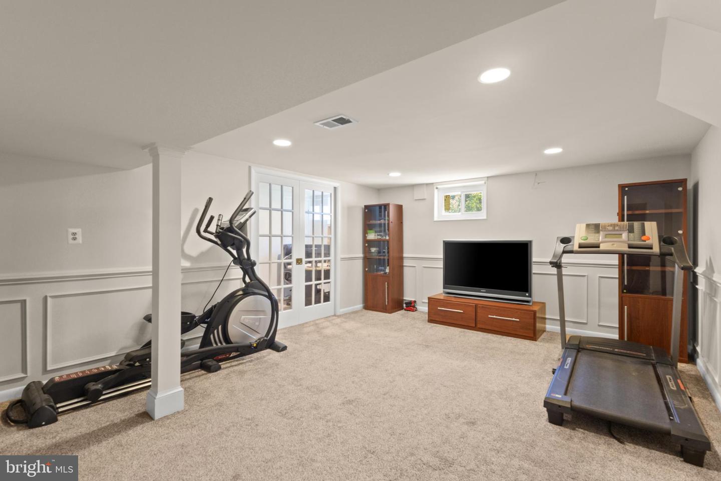 1811 WESTMORELAND ST, MCLEAN, Virginia 22101, 4 Bedrooms Bedrooms, 7 Rooms Rooms,3 BathroomsBathrooms,Residential,For sale,1811 WESTMORELAND ST,VAFX2262112 MLS # VAFX2262112