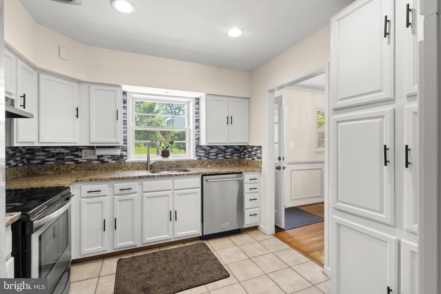 1811 WESTMORELAND ST, MCLEAN, Virginia 22101, 4 Bedrooms Bedrooms, 7 Rooms Rooms,3 BathroomsBathrooms,Residential,For sale,1811 WESTMORELAND ST,VAFX2262112 MLS # VAFX2262112