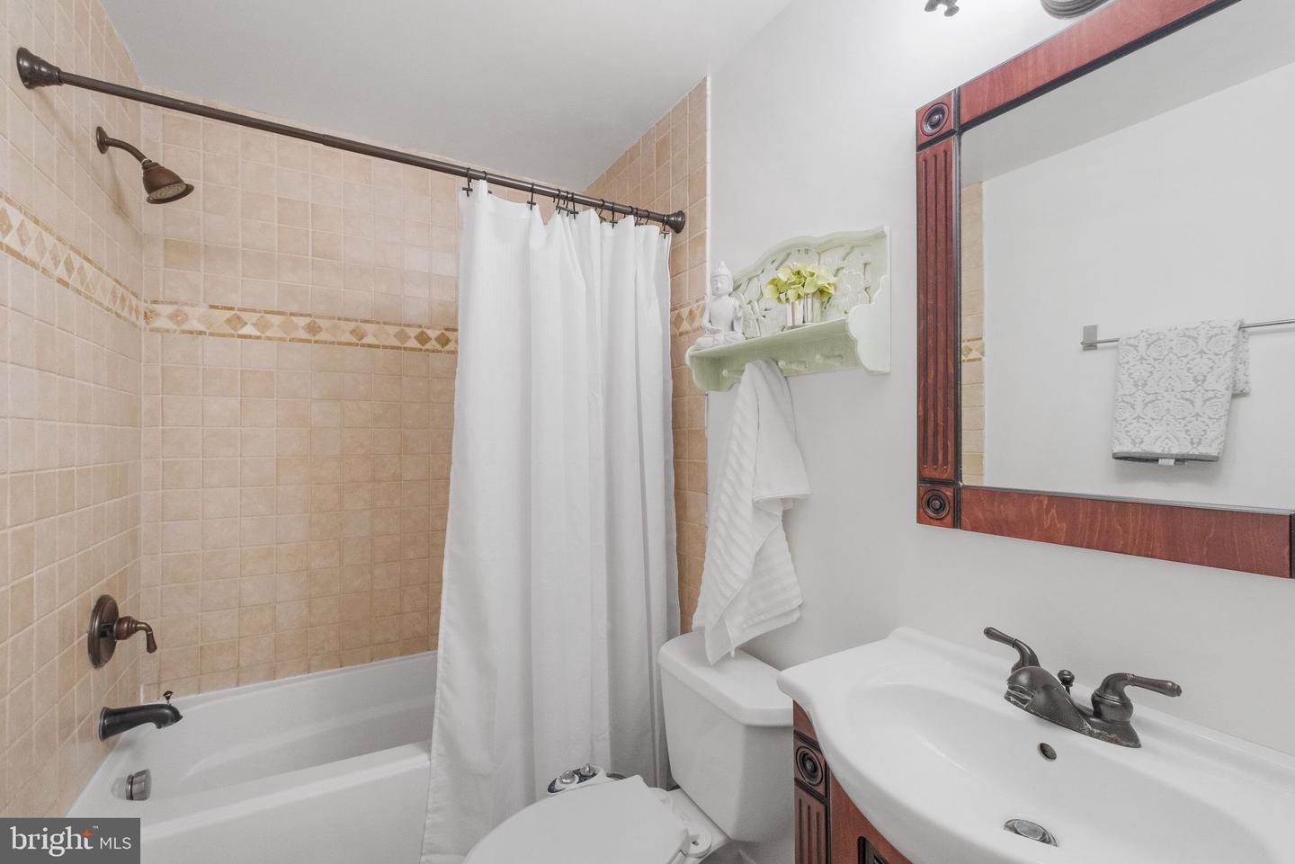 4617 1/2 MACARTHUR BLVD NW #A, WASHINGTON, District Of Columbia 20007, 1 Bedroom Bedrooms, ,1 BathroomBathrooms,Residential,For sale,4617 1/2 MACARTHUR BLVD NW #A,DCDC2215804 MLS # DCDC2215804