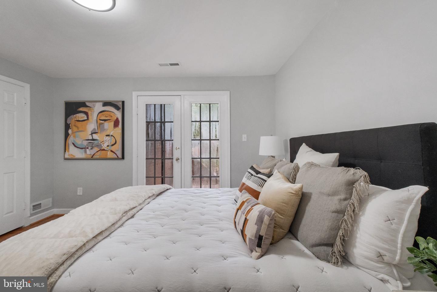 4617 1/2 MACARTHUR BLVD NW #A, WASHINGTON, District Of Columbia 20007, 1 Bedroom Bedrooms, ,1 BathroomBathrooms,Residential,For sale,4617 1/2 MACARTHUR BLVD NW #A,DCDC2215804 MLS # DCDC2215804