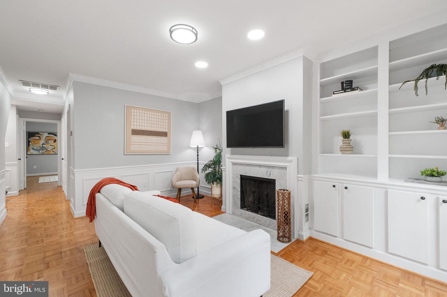4617 1/2 MACARTHUR BLVD NW #A, WASHINGTON, District Of Columbia 20007, 1 Bedroom Bedrooms, ,1 BathroomBathrooms,Residential,For sale,4617 1/2 MACARTHUR BLVD NW #A,DCDC2215804 MLS # DCDC2215804