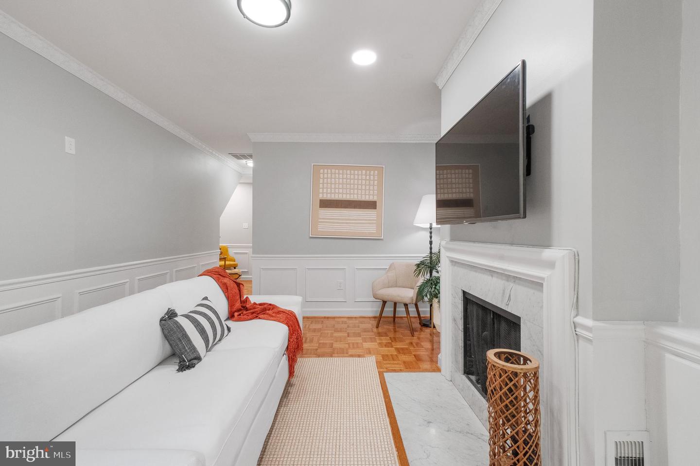 4617 1/2 MACARTHUR BLVD NW #A, WASHINGTON, District Of Columbia 20007, 1 Bedroom Bedrooms, ,1 BathroomBathrooms,Residential,For sale,4617 1/2 MACARTHUR BLVD NW #A,DCDC2215804 MLS # DCDC2215804