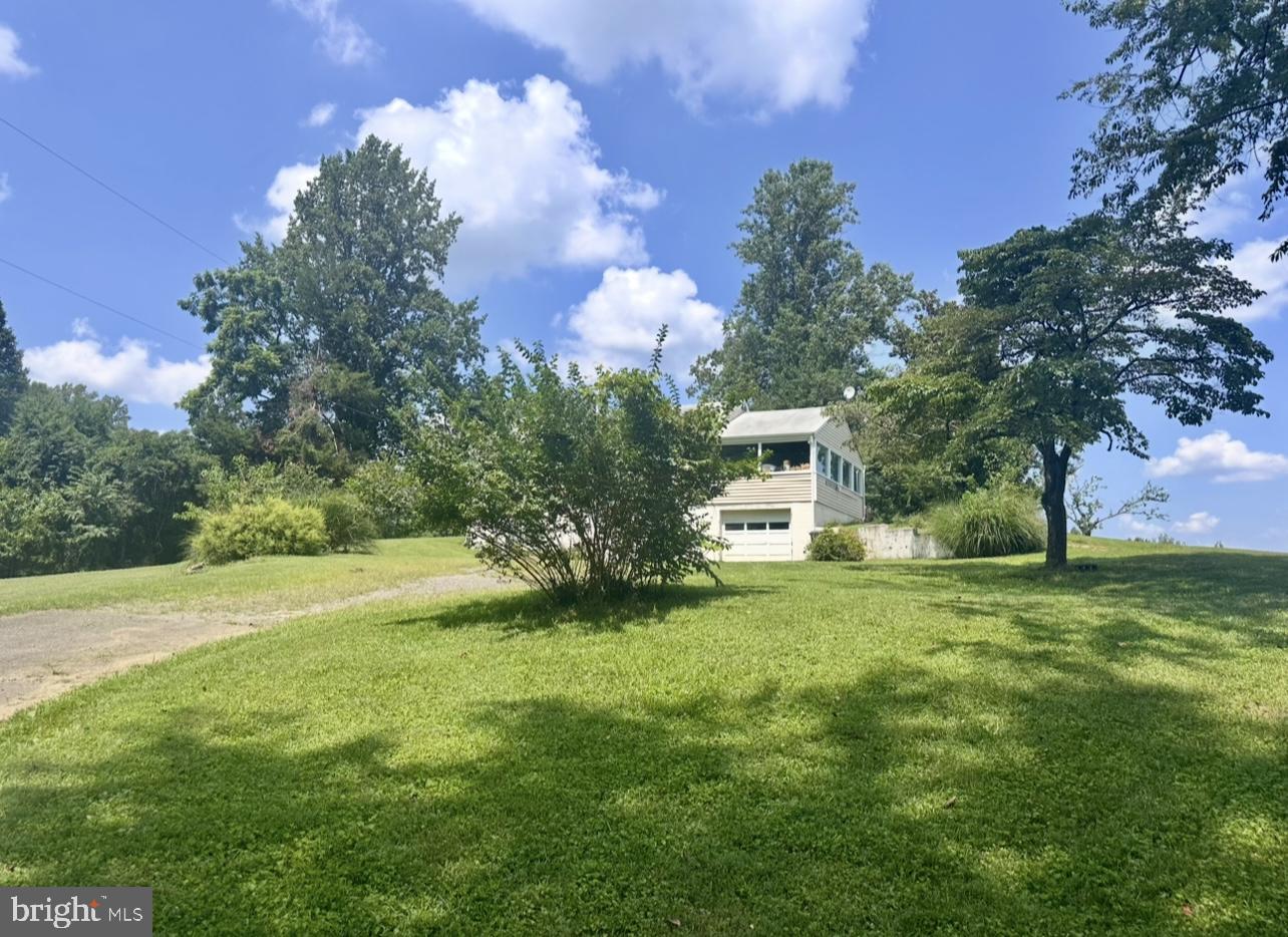 6214 BEVERLEYS MILL RD, BROAD RUN, Virginia 20137, 2 Bedrooms Bedrooms, ,1 BathroomBathrooms,Residential,For sale,6214 BEVERLEYS MILL RD,VAFQ2017964 MLS # VAFQ2017964
