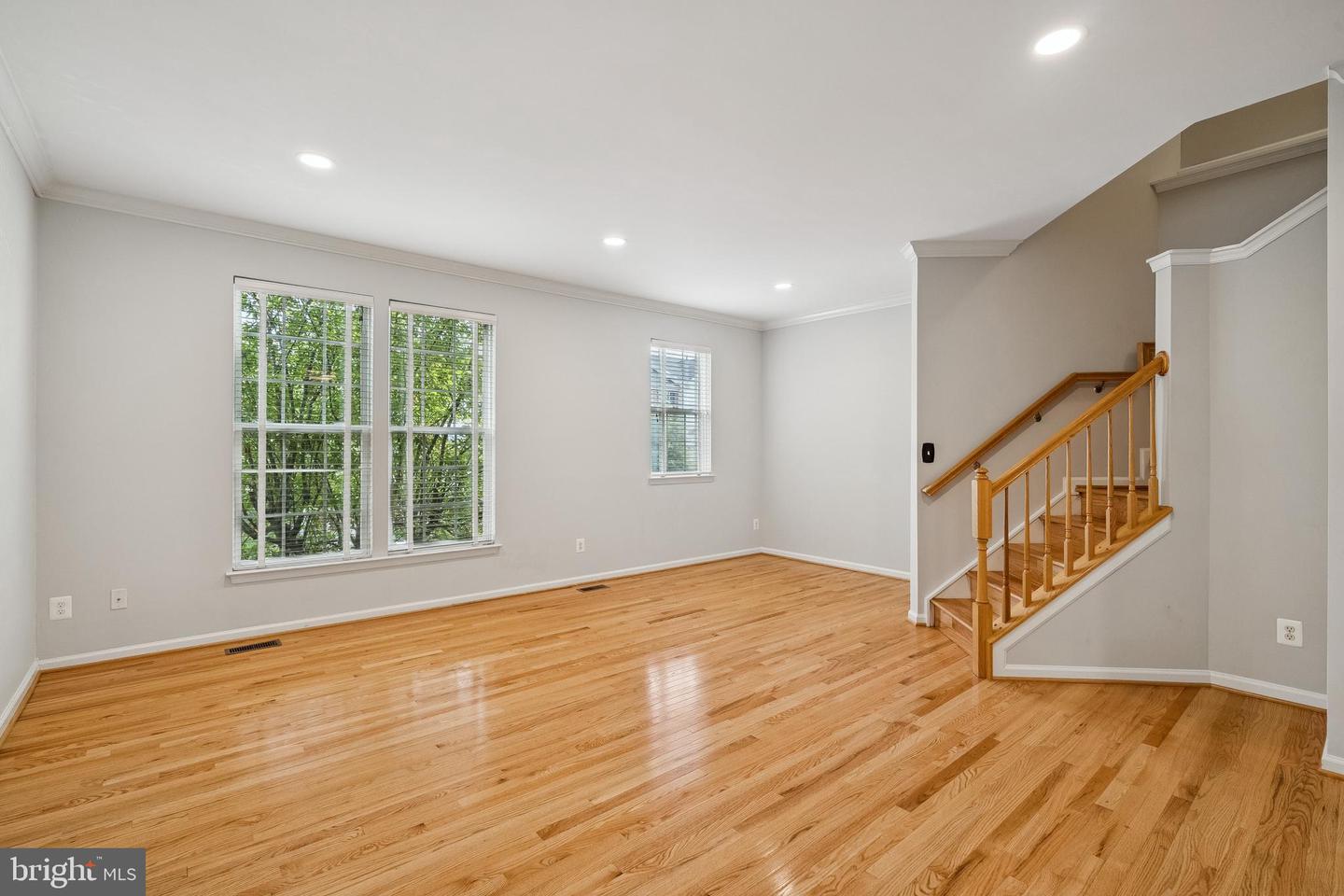 13683 SAINT JOHNS WOOD PL, HERNDON, Virginia 20171, 4 Bedrooms Bedrooms, ,3 BathroomsBathrooms,Residential,For sale,13683 SAINT JOHNS WOOD PL,VAFX2262084 MLS # VAFX2262084