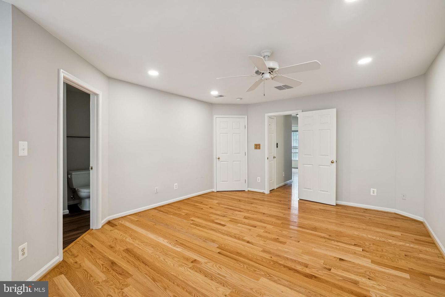 13683 SAINT JOHNS WOOD PL, HERNDON, Virginia 20171, 4 Bedrooms Bedrooms, ,3 BathroomsBathrooms,Residential,For sale,13683 SAINT JOHNS WOOD PL,VAFX2262084 MLS # VAFX2262084