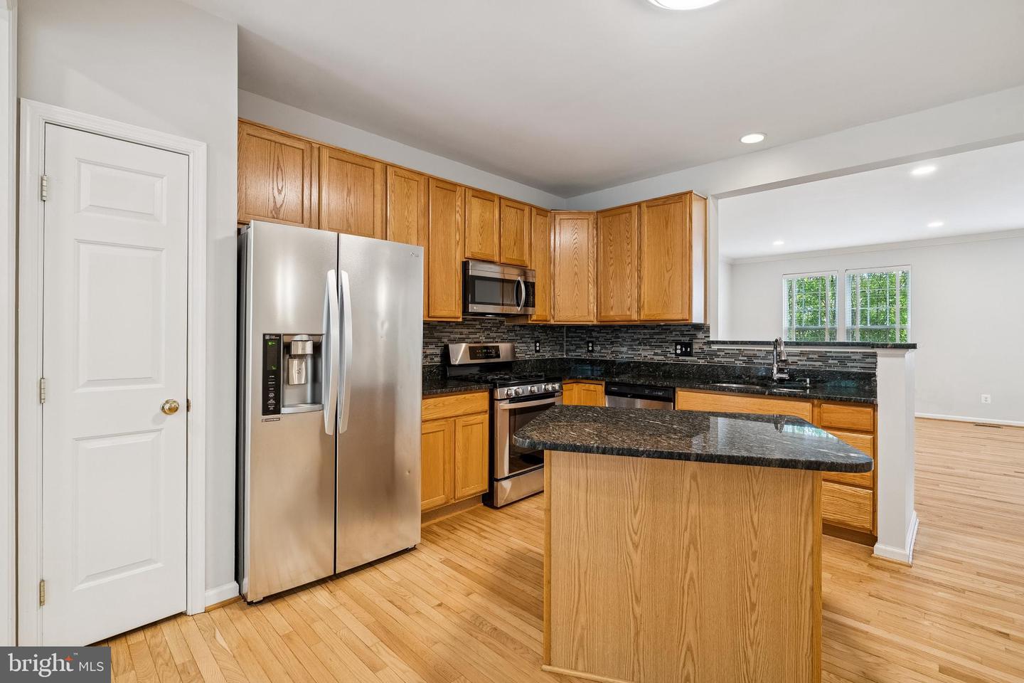 13683 SAINT JOHNS WOOD PL, HERNDON, Virginia 20171, 4 Bedrooms Bedrooms, ,3 BathroomsBathrooms,Residential,For sale,13683 SAINT JOHNS WOOD PL,VAFX2262084 MLS # VAFX2262084