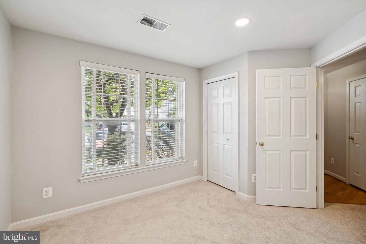 13683 SAINT JOHNS WOOD PL, HERNDON, Virginia 20171, 4 Bedrooms Bedrooms, ,3 BathroomsBathrooms,Residential,For sale,13683 SAINT JOHNS WOOD PL,VAFX2262084 MLS # VAFX2262084