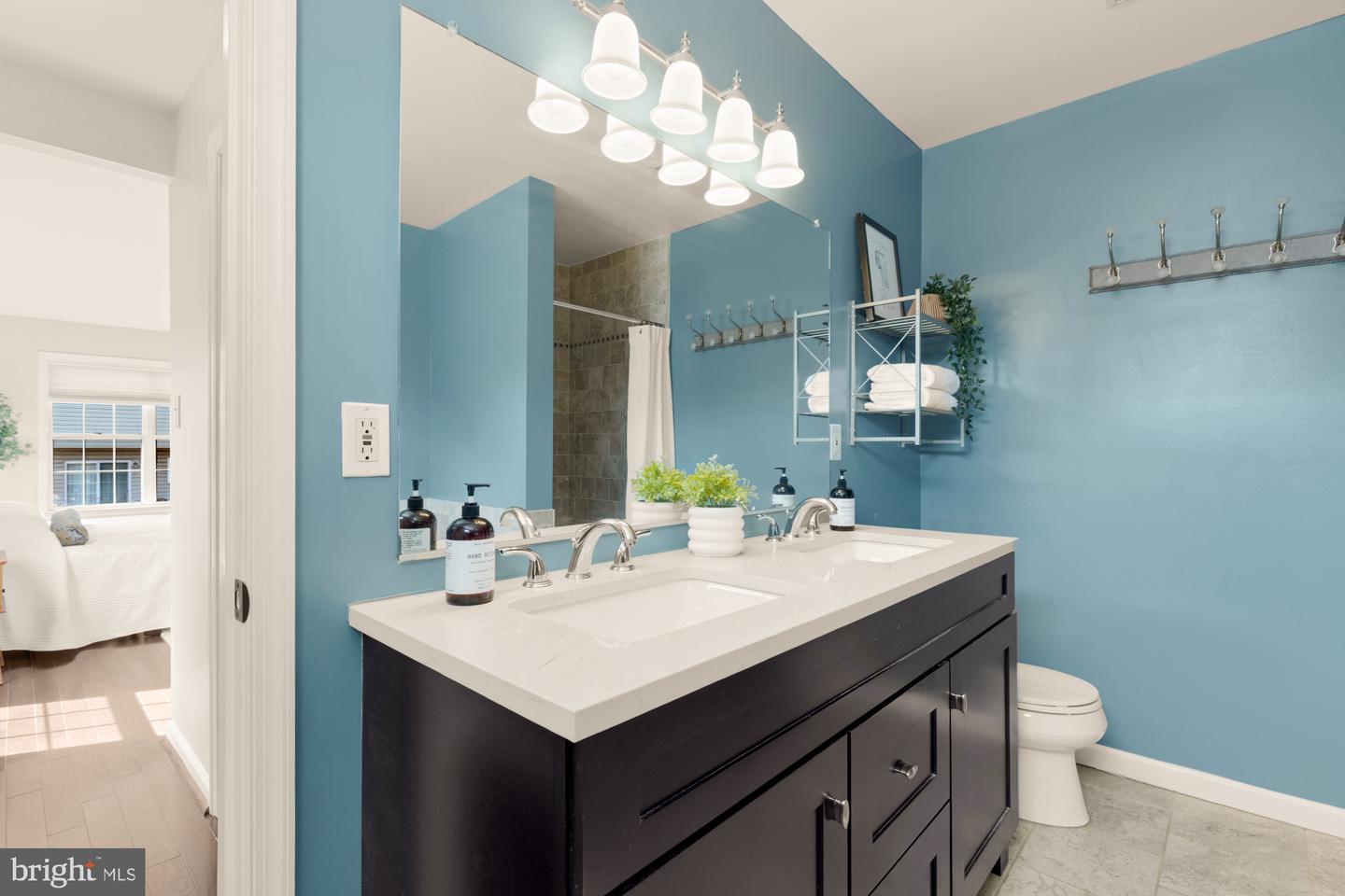 1725 DOUGLAS ST NE, WASHINGTON, District Of Columbia 20018, 3 Bedrooms Bedrooms, ,3 BathroomsBathrooms,Residential,For sale,1725 DOUGLAS ST NE,DCDC2215784 MLS # DCDC2215784