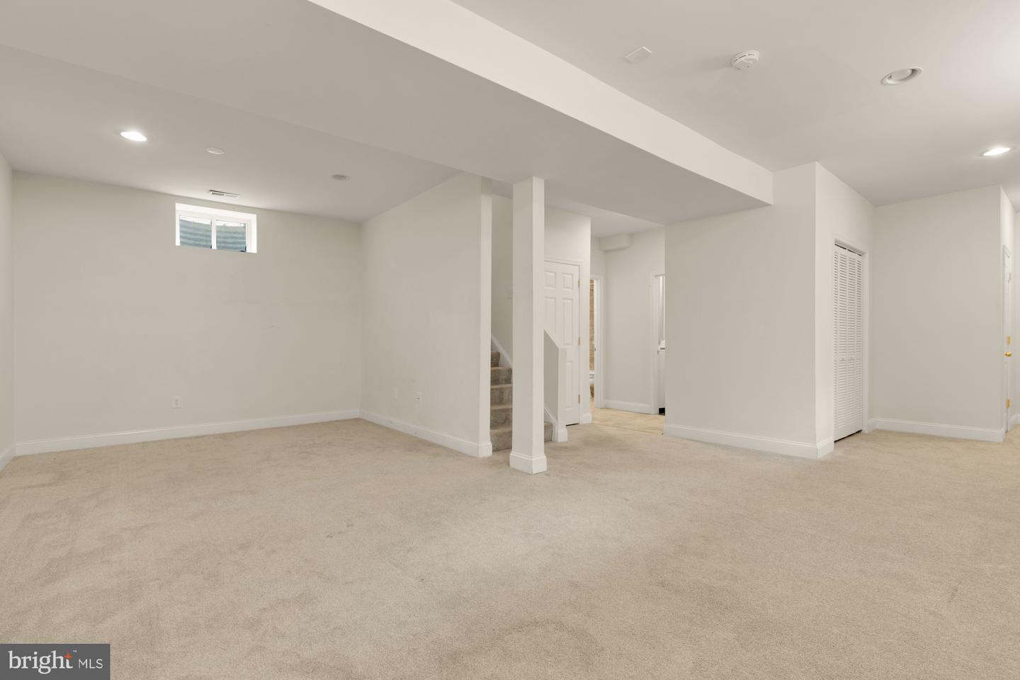 1725 DOUGLAS ST NE, WASHINGTON, District Of Columbia 20018, 3 Bedrooms Bedrooms, ,3 BathroomsBathrooms,Residential,For sale,1725 DOUGLAS ST NE,DCDC2215784 MLS # DCDC2215784