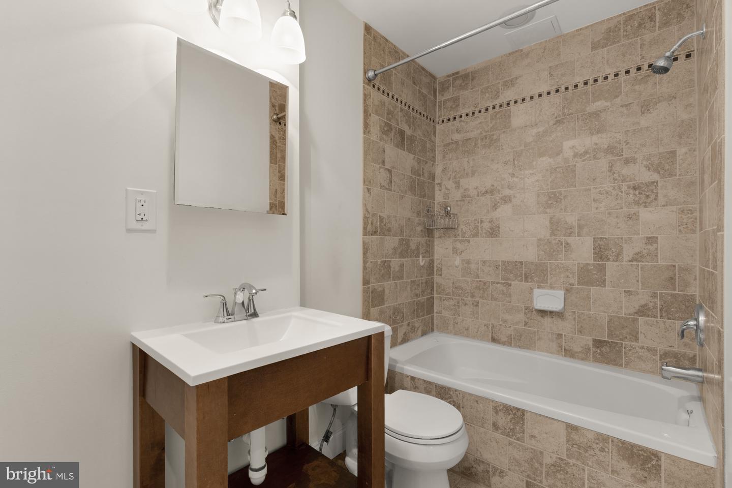 1725 DOUGLAS ST NE, WASHINGTON, District Of Columbia 20018, 3 Bedrooms Bedrooms, ,3 BathroomsBathrooms,Residential,For sale,1725 DOUGLAS ST NE,DCDC2215784 MLS # DCDC2215784