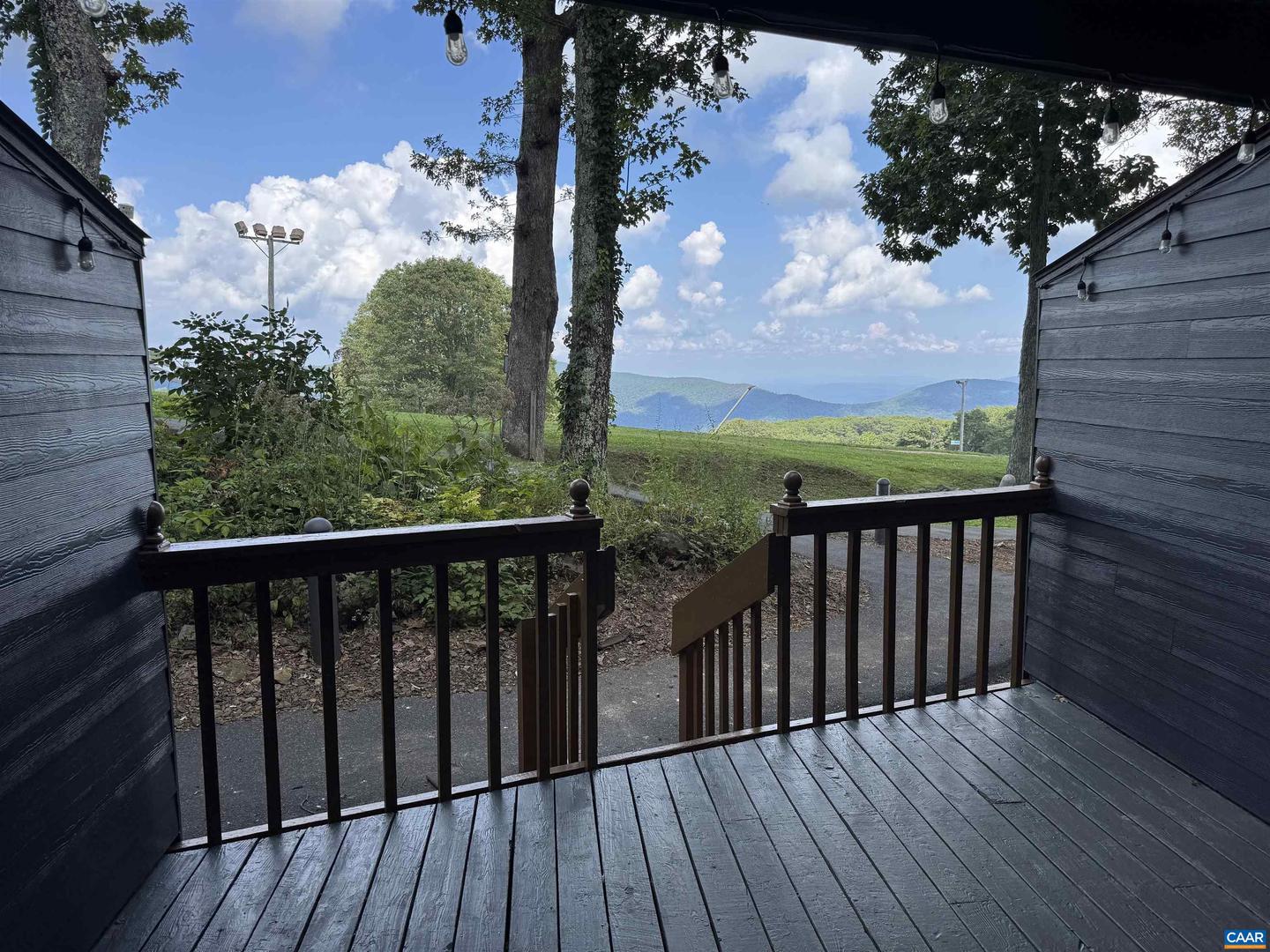 233 TIMBERS CONDOS, WINTERGREEN RESORT, Virginia 22967, 1 Bedroom Bedrooms, ,1 BathroomBathrooms,Residential,For sale,233 TIMBERS CONDOS,668009 MLS # 668009