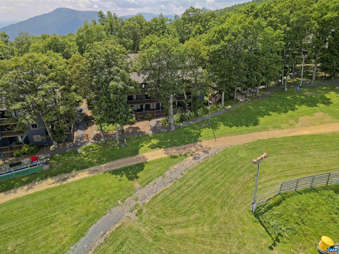 233 TIMBERS CONDOS, WINTERGREEN RESORT, Virginia 22967, 1 Bedroom Bedrooms, ,1 BathroomBathrooms,Residential,For sale,233 TIMBERS CONDOS,668009 MLS # 668009