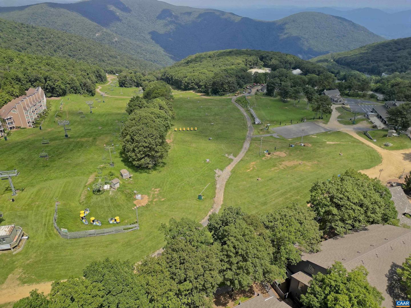 233 TIMBERS CONDOS, WINTERGREEN RESORT, Virginia 22967, 1 Bedroom Bedrooms, ,1 BathroomBathrooms,Residential,For sale,233 TIMBERS CONDOS,668009 MLS # 668009