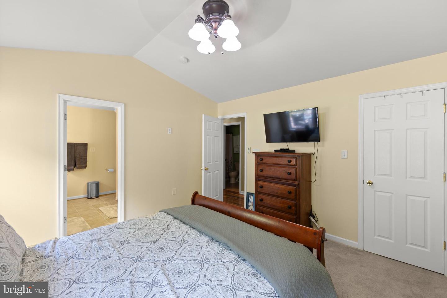 102 ELK, WINCHESTER, Virginia 22602, 4 Bedrooms Bedrooms, ,3 BathroomsBathrooms,Residential,For sale,102 ELK,VAFV2036242 MLS # VAFV2036242