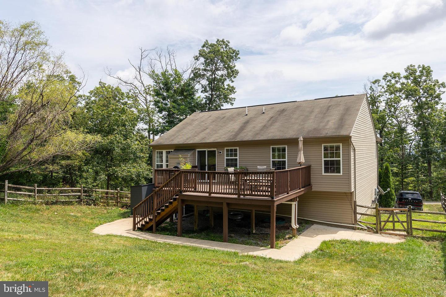 102 ELK, WINCHESTER, Virginia 22602, 4 Bedrooms Bedrooms, ,3 BathroomsBathrooms,Residential,For sale,102 ELK,VAFV2036242 MLS # VAFV2036242