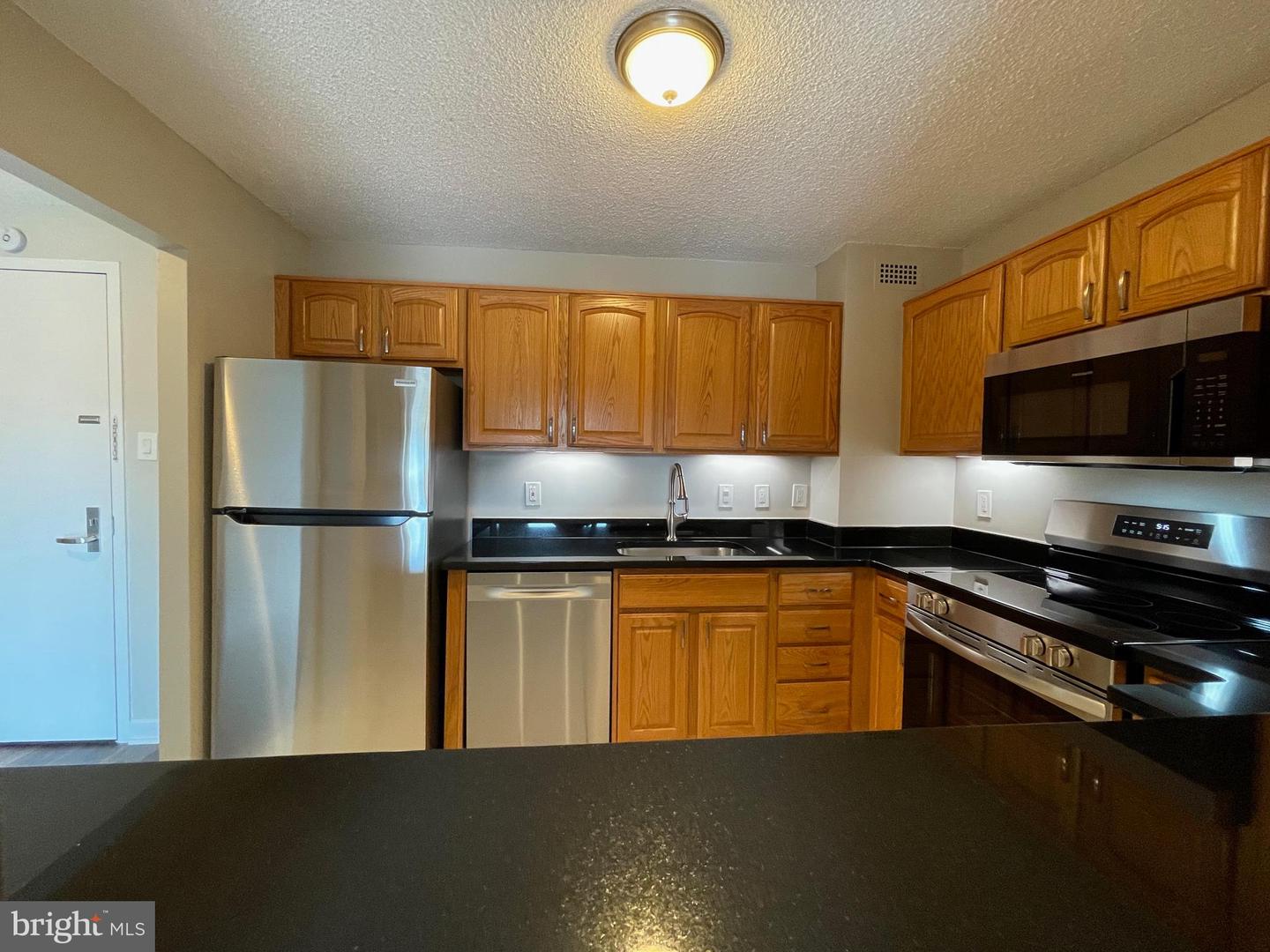 200 N PICKETT ST N #703, ALEXANDRIA, Virginia 22304, 2 Bedrooms Bedrooms, ,2 BathroomsBathrooms,Residential,For sale,200 N PICKETT ST N #703,VAAX2048712 MLS # VAAX2048712