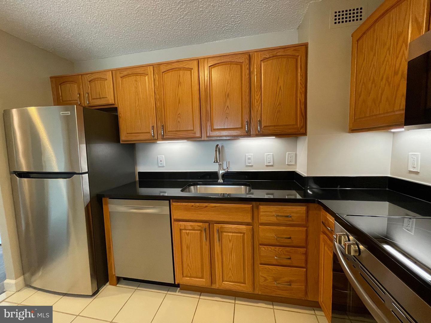 200 N PICKETT ST N #703, ALEXANDRIA, Virginia 22304, 2 Bedrooms Bedrooms, ,2 BathroomsBathrooms,Residential,For sale,200 N PICKETT ST N #703,VAAX2048712 MLS # VAAX2048712