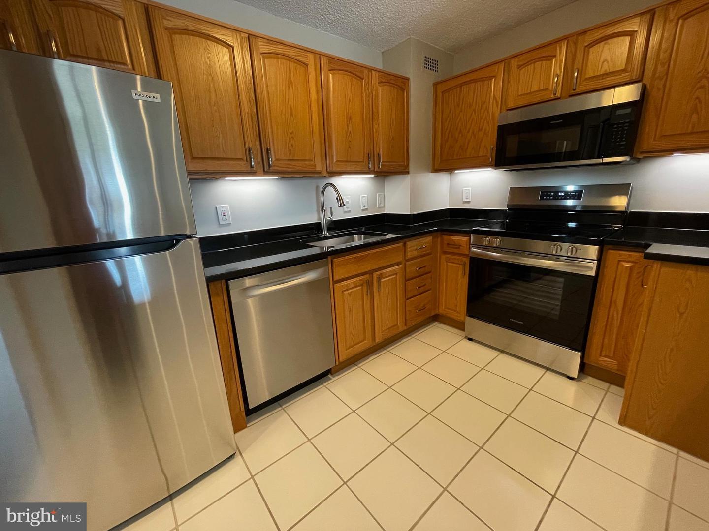 200 N PICKETT ST N #703, ALEXANDRIA, Virginia 22304, 2 Bedrooms Bedrooms, ,2 BathroomsBathrooms,Residential,For sale,200 N PICKETT ST N #703,VAAX2048712 MLS # VAAX2048712