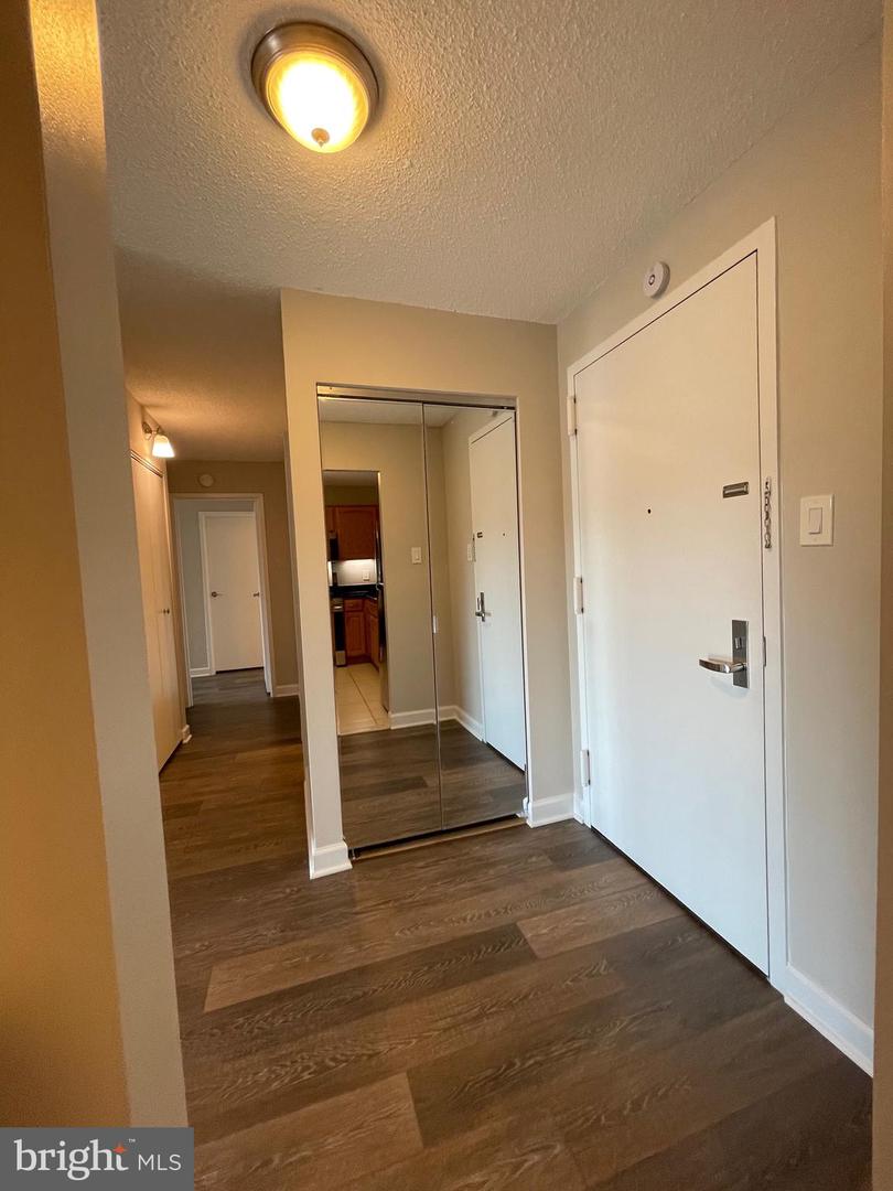 200 N PICKETT ST N #703, ALEXANDRIA, Virginia 22304, 2 Bedrooms Bedrooms, ,2 BathroomsBathrooms,Residential,For sale,200 N PICKETT ST N #703,VAAX2048712 MLS # VAAX2048712