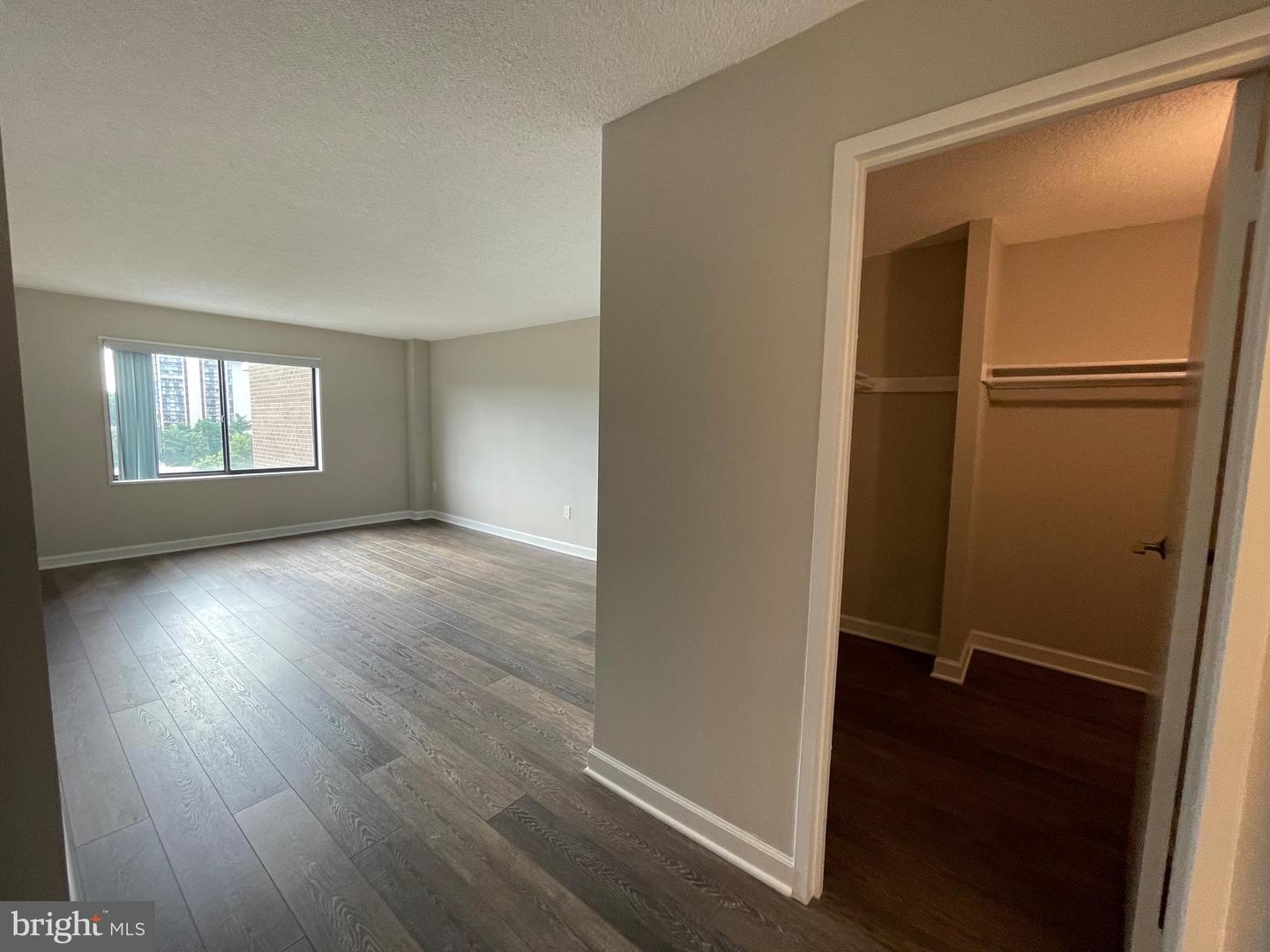 200 N PICKETT ST N #703, ALEXANDRIA, Virginia 22304, 2 Bedrooms Bedrooms, ,2 BathroomsBathrooms,Residential,For sale,200 N PICKETT ST N #703,VAAX2048712 MLS # VAAX2048712