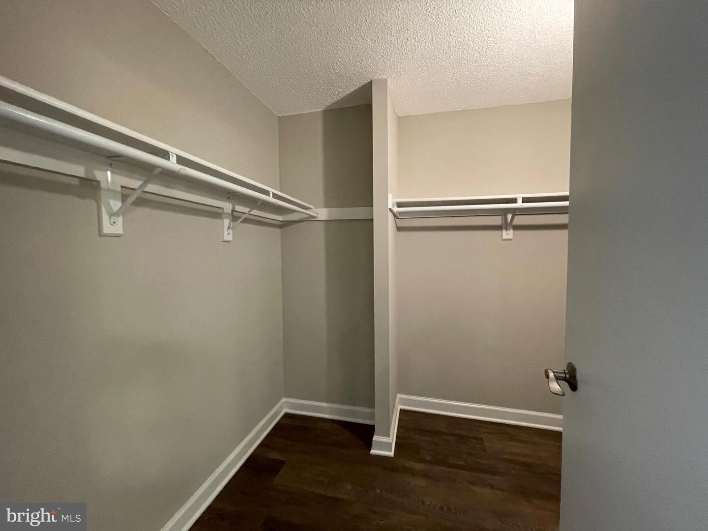 200 N PICKETT ST N #703, ALEXANDRIA, Virginia 22304, 2 Bedrooms Bedrooms, ,2 BathroomsBathrooms,Residential,For sale,200 N PICKETT ST N #703,VAAX2048712 MLS # VAAX2048712