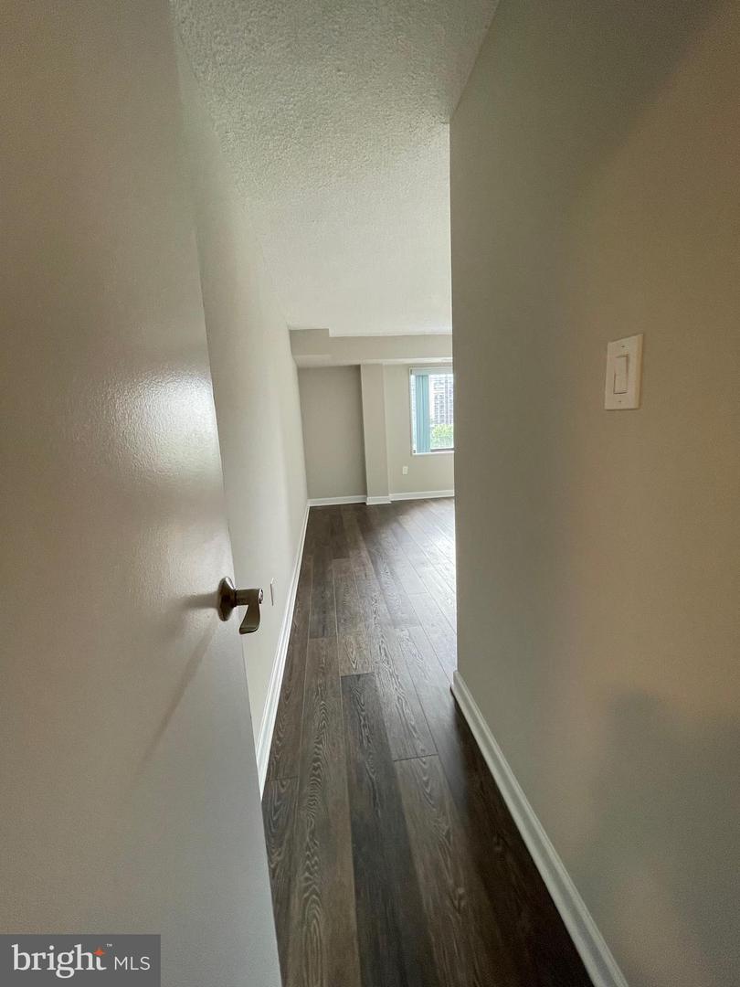 200 N PICKETT ST N #703, ALEXANDRIA, Virginia 22304, 2 Bedrooms Bedrooms, ,2 BathroomsBathrooms,Residential,For sale,200 N PICKETT ST N #703,VAAX2048712 MLS # VAAX2048712
