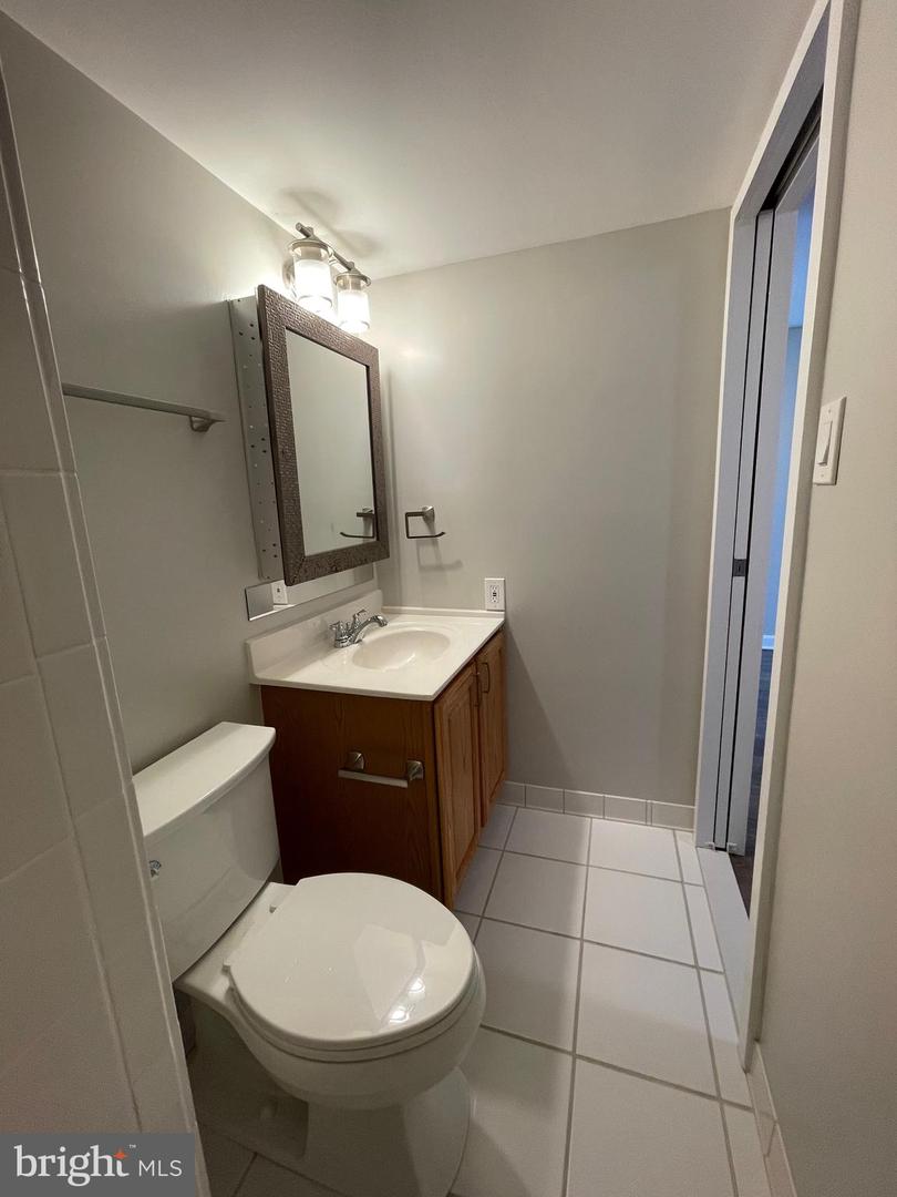 200 N PICKETT ST N #703, ALEXANDRIA, Virginia 22304, 2 Bedrooms Bedrooms, ,2 BathroomsBathrooms,Residential,For sale,200 N PICKETT ST N #703,VAAX2048712 MLS # VAAX2048712