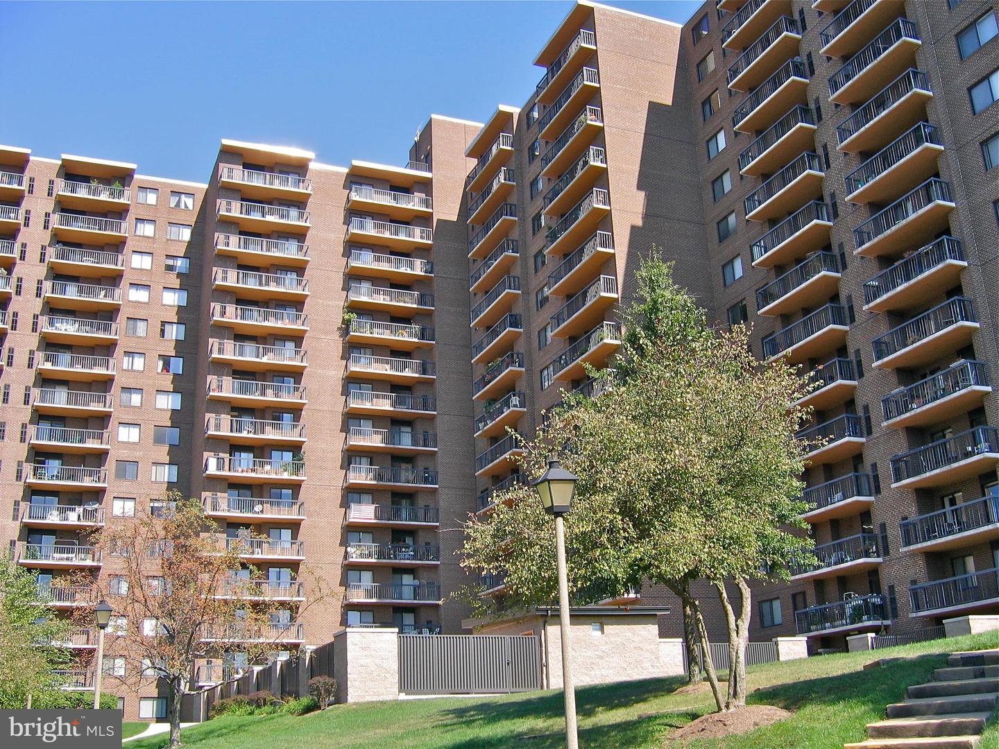200 N PICKETT ST N #703, ALEXANDRIA, Virginia 22304, 2 Bedrooms Bedrooms, ,2 BathroomsBathrooms,Residential,For sale,200 N PICKETT ST N #703,VAAX2048712 MLS # VAAX2048712