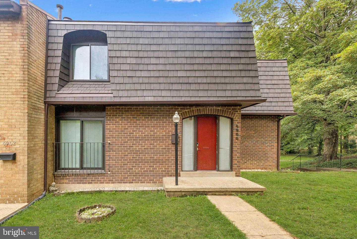 4900 SCHUYLER DR, ANNANDALE, Virginia 22003, 6 Bedrooms Bedrooms, ,3 BathroomsBathrooms,Residential,For sale,4900 SCHUYLER DR,VAFX2261942 MLS # VAFX2261942