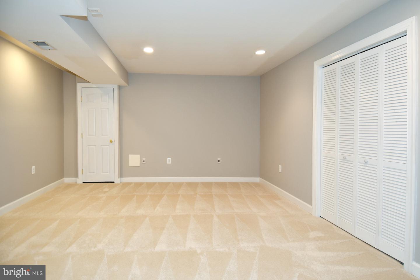 43281 JOHN DANFORTH CT, ASHBURN, Virginia 20147, 6 Bedrooms Bedrooms, ,5 BathroomsBathrooms,Residential,For sale,43281 JOHN DANFORTH CT,VALO2104800 MLS # VALO2104800