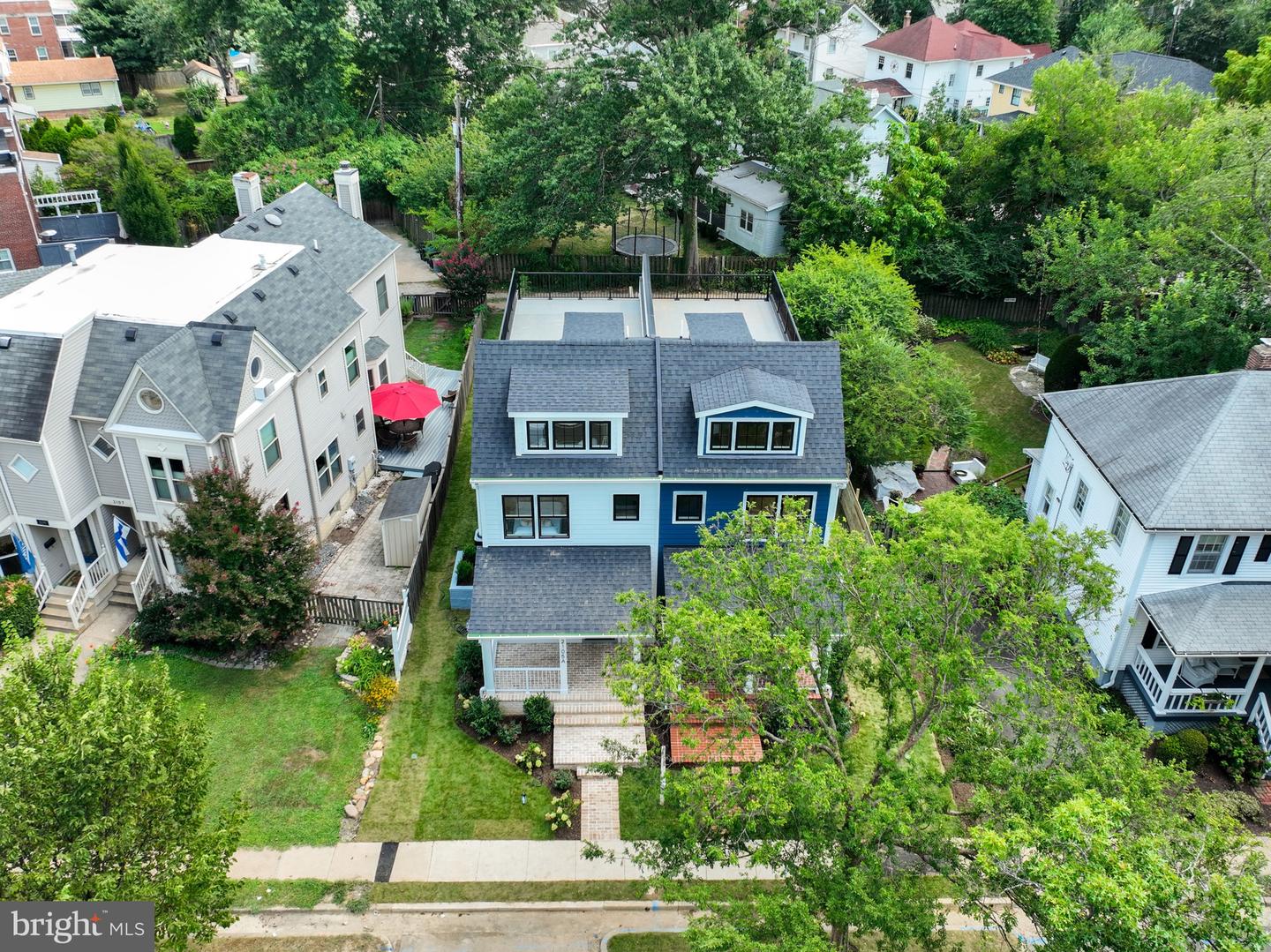 2105-A COMMONWEALTH AVE, ALEXANDRIA, Virginia 22301, 4 Bedrooms Bedrooms, 9 Rooms Rooms,3 BathroomsBathrooms,Residential,For sale,2105-A COMMONWEALTH AVE,VAAX2048732 MLS # VAAX2048732