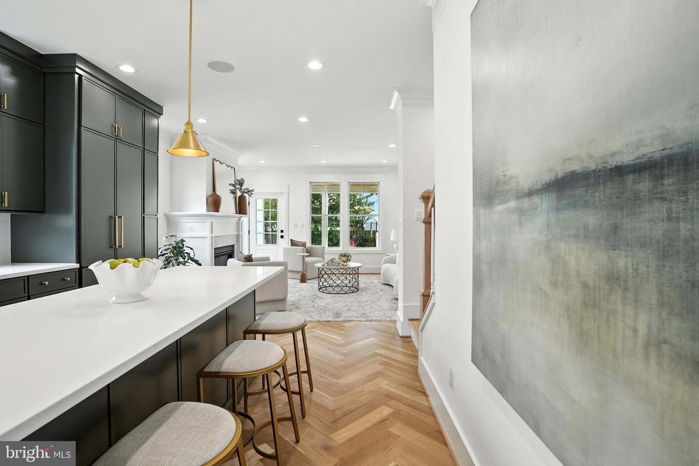 2105-A COMMONWEALTH AVE, ALEXANDRIA, Virginia 22301, 4 Bedrooms Bedrooms, 9 Rooms Rooms,3 BathroomsBathrooms,Residential,For sale,2105-A COMMONWEALTH AVE,VAAX2048732 MLS # VAAX2048732