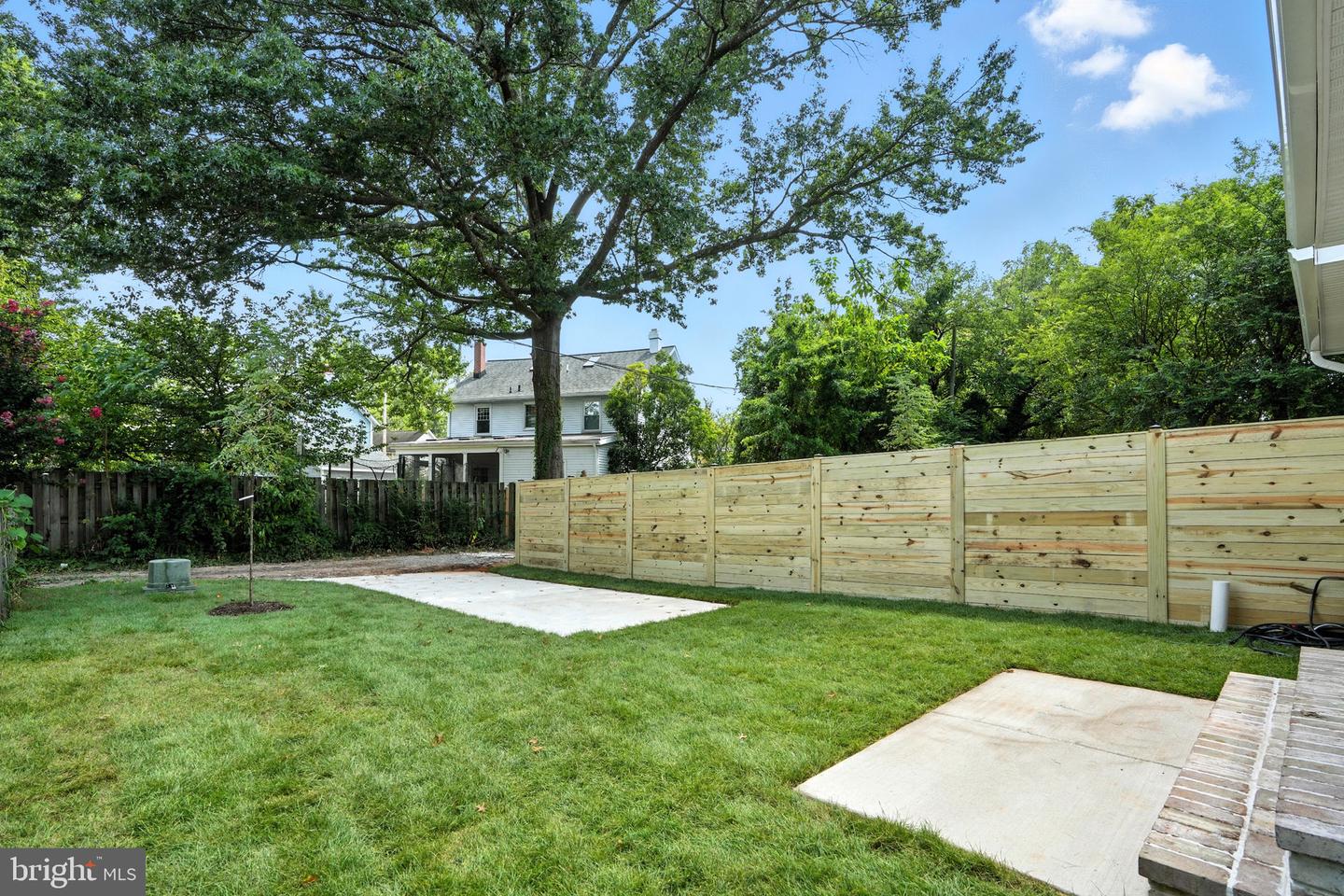 2105-A COMMONWEALTH AVE, ALEXANDRIA, Virginia 22301, 4 Bedrooms Bedrooms, 9 Rooms Rooms,3 BathroomsBathrooms,Residential,For sale,2105-A COMMONWEALTH AVE,VAAX2048732 MLS # VAAX2048732