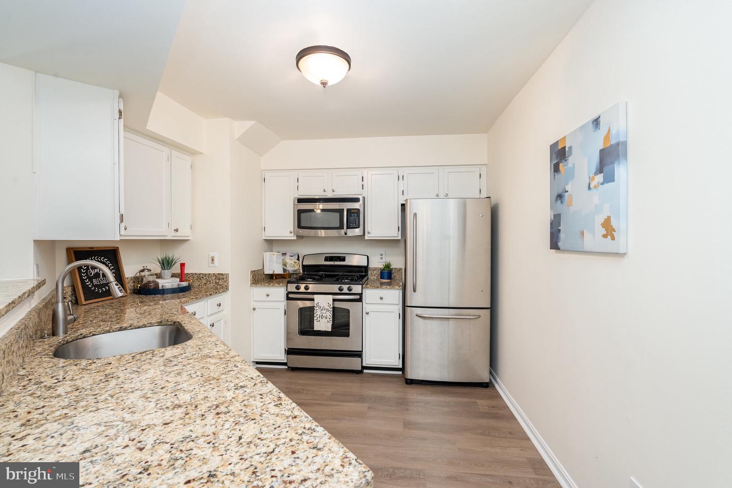 4068 CHETHAM WAY, WOODBRIDGE, Virginia 22192, 3 Bedrooms Bedrooms, 11 Rooms Rooms,2 BathroomsBathrooms,Residential,For sale,4068 CHETHAM WAY,VAPW2101752 MLS # VAPW2101752