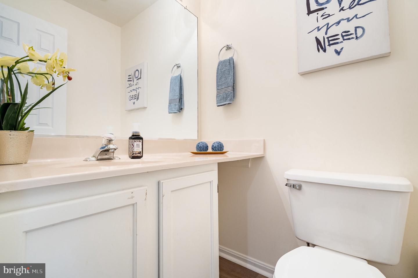 4068 CHETHAM WAY, WOODBRIDGE, Virginia 22192, 3 Bedrooms Bedrooms, 11 Rooms Rooms,2 BathroomsBathrooms,Residential,For sale,4068 CHETHAM WAY,VAPW2101752 MLS # VAPW2101752