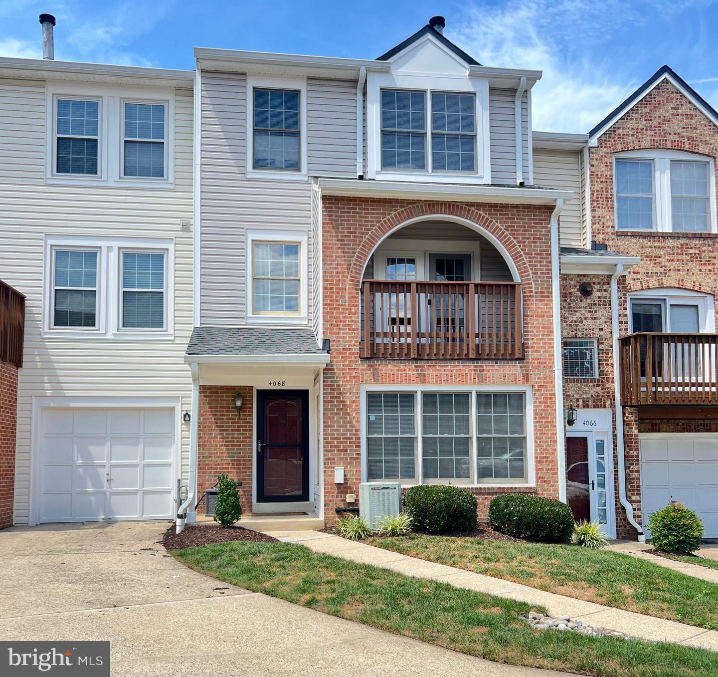 4068 CHETHAM WAY, WOODBRIDGE, Virginia 22192, 3 Bedrooms Bedrooms, 11 Rooms Rooms,2 BathroomsBathrooms,Residential,For sale,4068 CHETHAM WAY,VAPW2101752 MLS # VAPW2101752