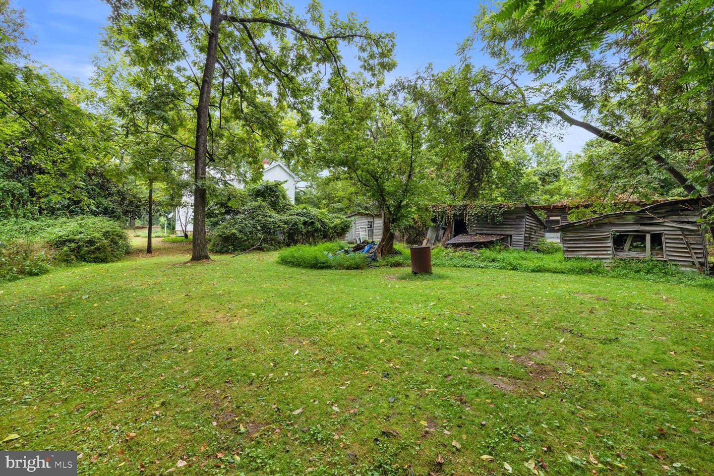 1676 LAKEVIEW DR, WOODSTOCK, Virginia 22664, 3 Bedrooms Bedrooms, ,2 BathroomsBathrooms,Residential,For sale,1676 LAKEVIEW DR,VASH2012270 MLS # VASH2012270